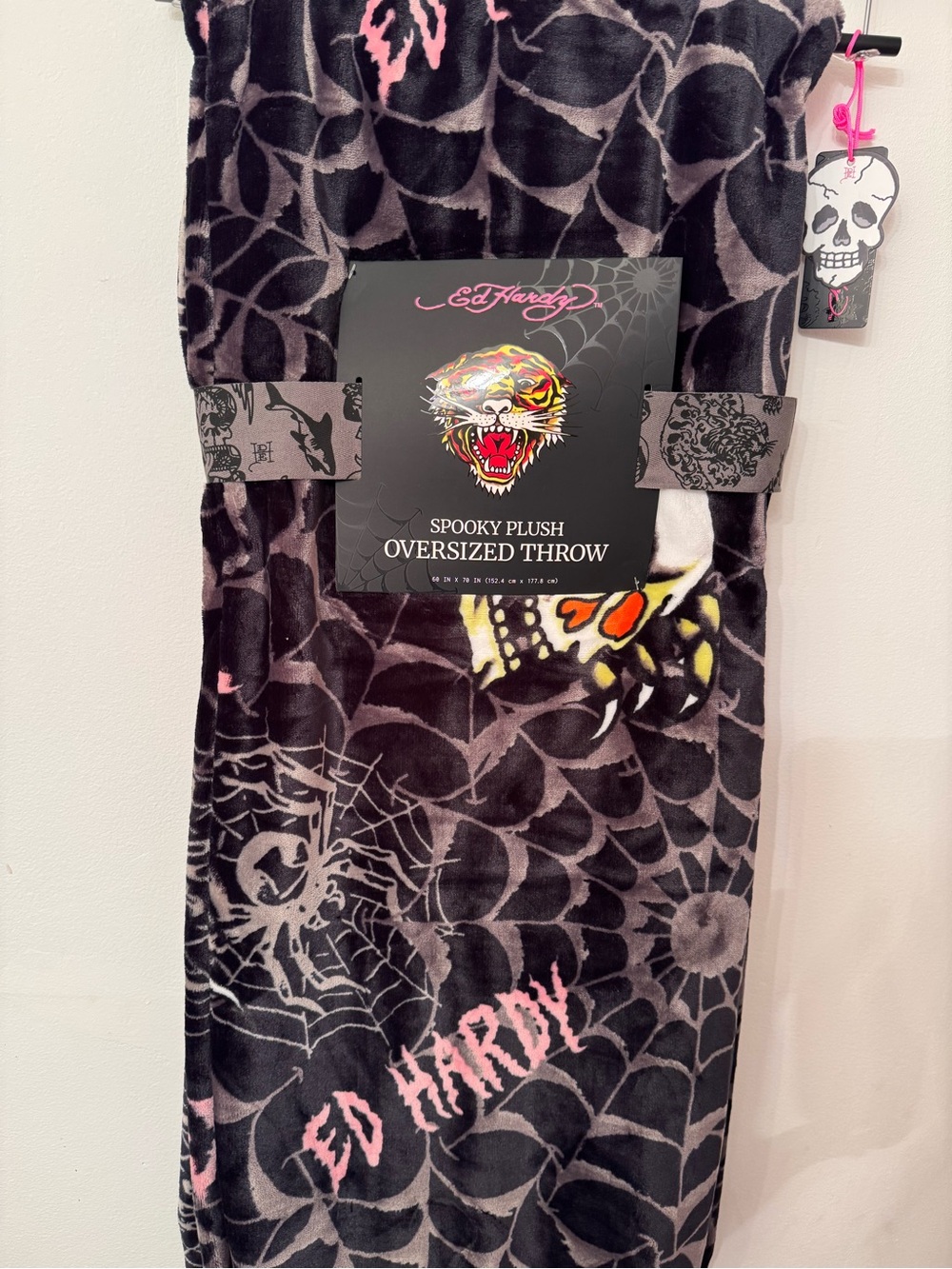 Ed Hardy Spooky Oversized Throw Blanket – Cobwebs & Skull Spiders